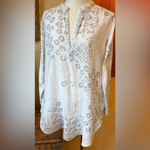 Vintage 90’s Dolma White and Metallic Gray Floral Block Print Cotton Gauze Tunic